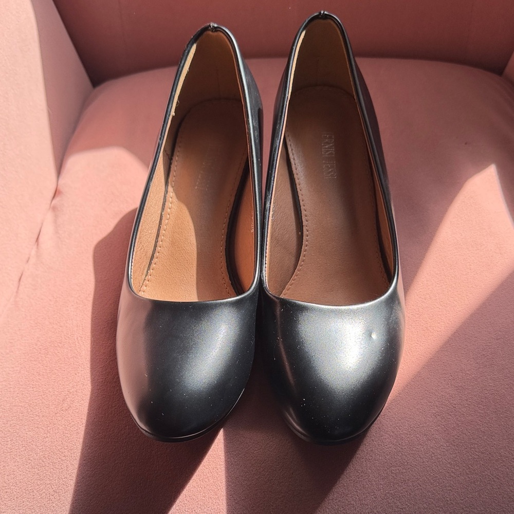 Women’s Classic Round Toe Pumps, Mid-Kitten Heel